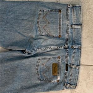 Distressed, boho,Urban Outfitters, Wrangler Jeans